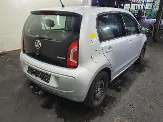 Volkswagen Up! Move BlueMotion picture 10