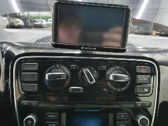 Volkswagen Up! High Up! picture 7