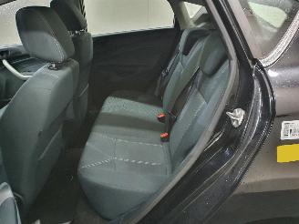 Ford Fiesta 1.25 Titanium picture 24