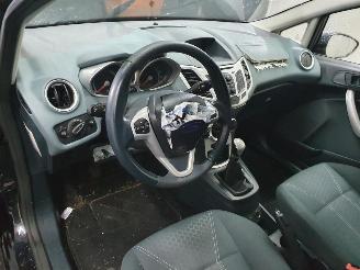 Ford Fiesta 1.25 Titanium picture 11