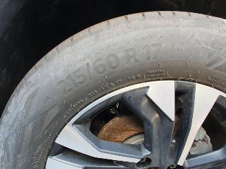 Peugeot 2008 P24E 1.2P Aut. picture 8