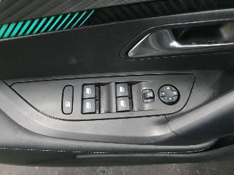 Peugeot 2008 P24E 1.2 PT Business Line Allure picture 18