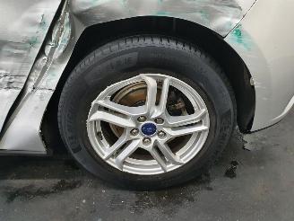 Ford Focus 1.0 EcoBoost Trend picture 28