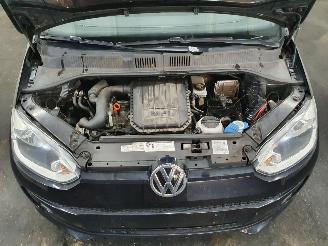 Volkswagen Up! 121 1.0 BlueMotion High Up! picture 31