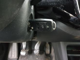 Volkswagen Up! 121 1.0 BlueMotion High Up! picture 15