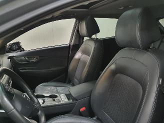 Hyundai Kona SX2 EV Premium 64kWh picture 16
