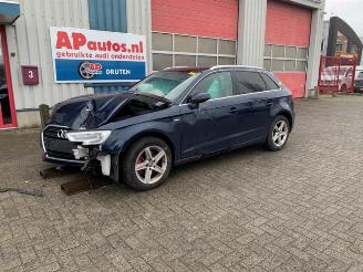 krockskadad bil auto Audi A3 A3 Sportback (8VA/8VF), Hatchback 5-drs, 2012 / 2020 1.4 TFSI ACT Ultra 16V 2017/3