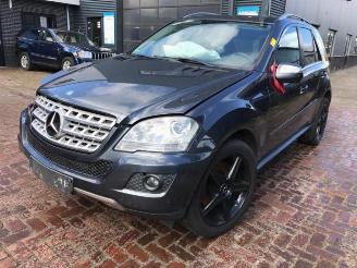 Salvage car Mercedes ML ML II (164/4JG), SUV, 2005 / 2011 4.0 ML-450 CDI 4-Matic V8 32V 2011