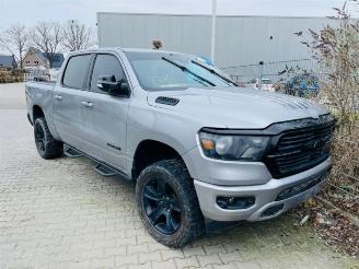 Vrakbiler auto Dodge Ram 1500 Crew Cab (DS), Pick-up, 2010 / 2018 5.7 Hemi V8 4x4 2021