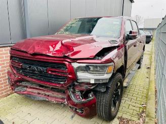 Vrakbiler auto Dodge Ram 1500 Crew Cab (DS), Pick-up, 2010 / 2018 5.7 Hemi V8 4x4 2019