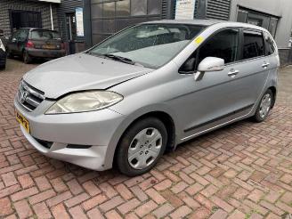 Salvage car Honda Fr-v FR-V (BE), MPV, 2005 / 2009 1.7 16V 2005/9