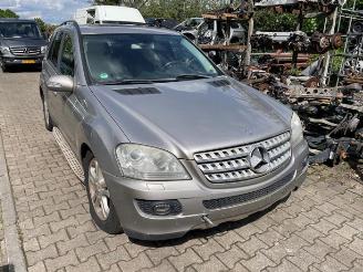 Mercedes ML ML II (164/4JG), SUV, 2005 / 2011 3.0 ML-320 CDI 4-Matic V6 24V picture 2