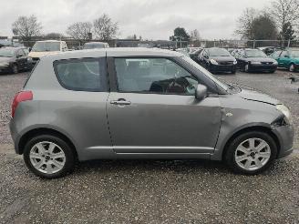 Suzuki Swift Grijs ZCD Onderdelen Deur Motorkap picture 5