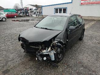 Salvage car Volkswagen Polo 9N 1.2 6V Zwart LC9Z Onderdelen AWY Motor 2003/7