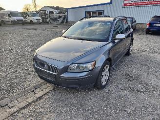 Démontage voiture Volvo V-50 2.0D Grijs 45500 Onderdelen D4204T Motor 2006/3