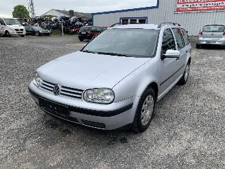 Vrakbiler auto Volkswagen Golf 1.9TDI Zilver LA7W Onderdelen AXR Motor 2004/9