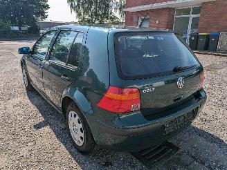Volkswagen Golf 1.6 picture 7