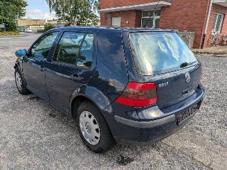 Volkswagen Golf 1.4 picture 6