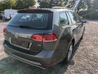 Volkswagen Golf 1.0 TSI picture 5