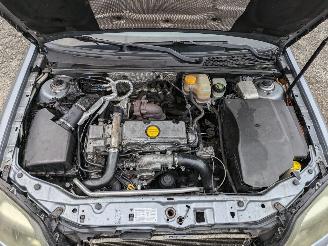 Opel Vectra 2.0 DTI picture 14