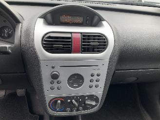 Opel Corsa 1,2 picture 12