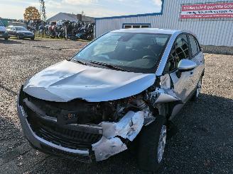 Opel Crossland X 1.2 picture 1