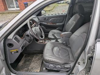Hyundai Sonata 2.5i V6 picture 10