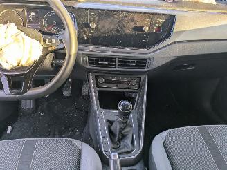 Volkswagen Polo 1.0 picture 12