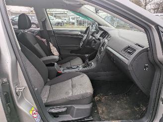 Volkswagen Golf 1.2 picture 10