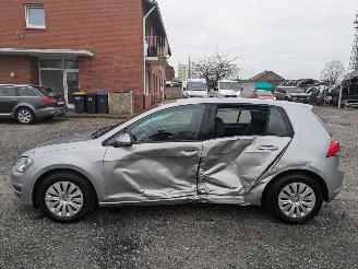 Volkswagen Golf 1.2 picture 8