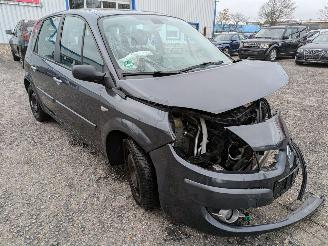 Renault Scenic 1.6 picture 3