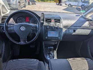 Volkswagen Touran 2.0 picture 11