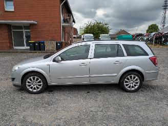 Opel Astra 1.6 picture 8