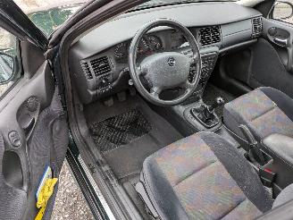 Opel Vectra B 1.6 X16XEL Groen Z359 picture 9
