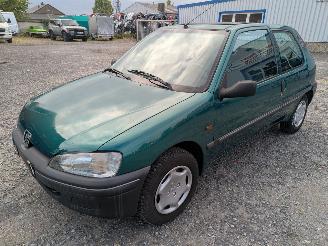 Dezmembrări autoturisme Peugeot 106  1998/12