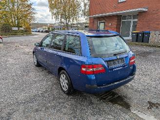 Fiat Stilo Kombi picture 7