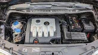 Volkswagen Touran 2.0 TDI picture 15