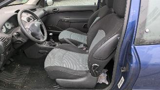Peugeot 206 1.4 picture 10