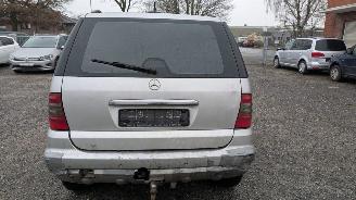 Mercedes M-klasse ML 270 picture 6