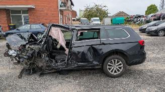 Volkswagen Passat 2.0 picture 8