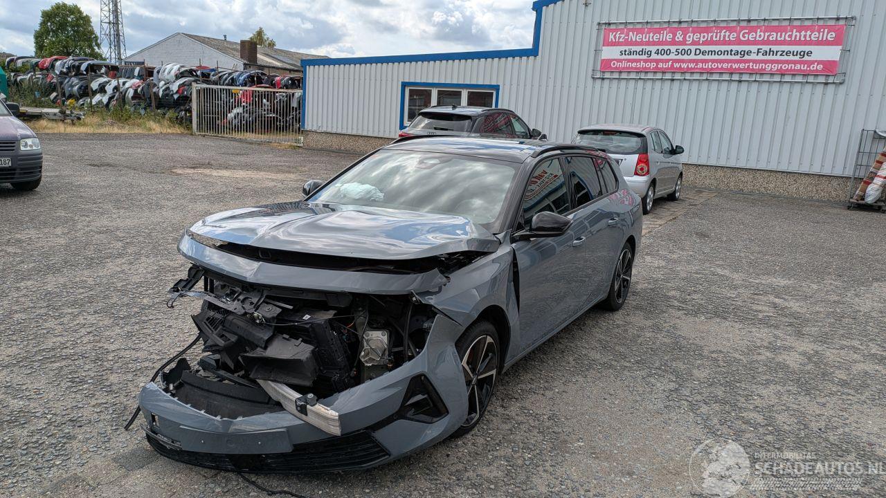 Opel Astra L