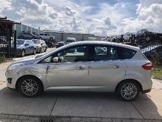skadebil auto Ford C-Max 1.0 ecoboost 92kW NAVI 2013/6
