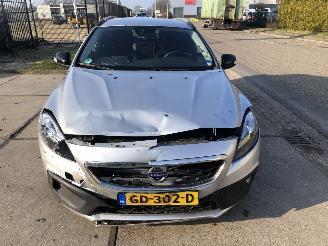 Volvo V-40 Cross Country 1.6 diesel 84kW E5 picture 12
