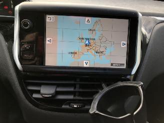 Peugeot 208 1.2i 60kW E5 airco navi picture 7