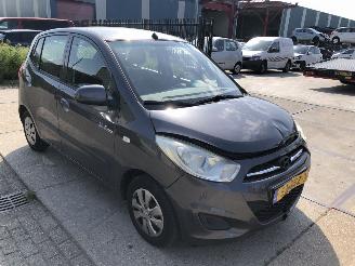 Hyundai I-10 1.0i E5 Airco 65000 km picture 3
