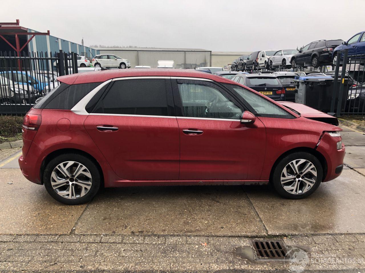 Citroën C4 PICASSO 12i 96kW E6 66000 km