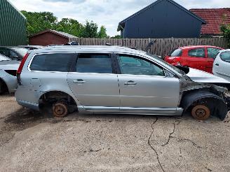 Volvo V-70  picture 1