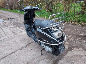 Vespa   picture 25