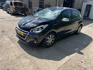 Uttjänta bilar auto Peugeot 208  2016/4