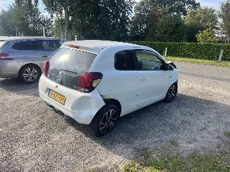 Peugeot 108  picture 2